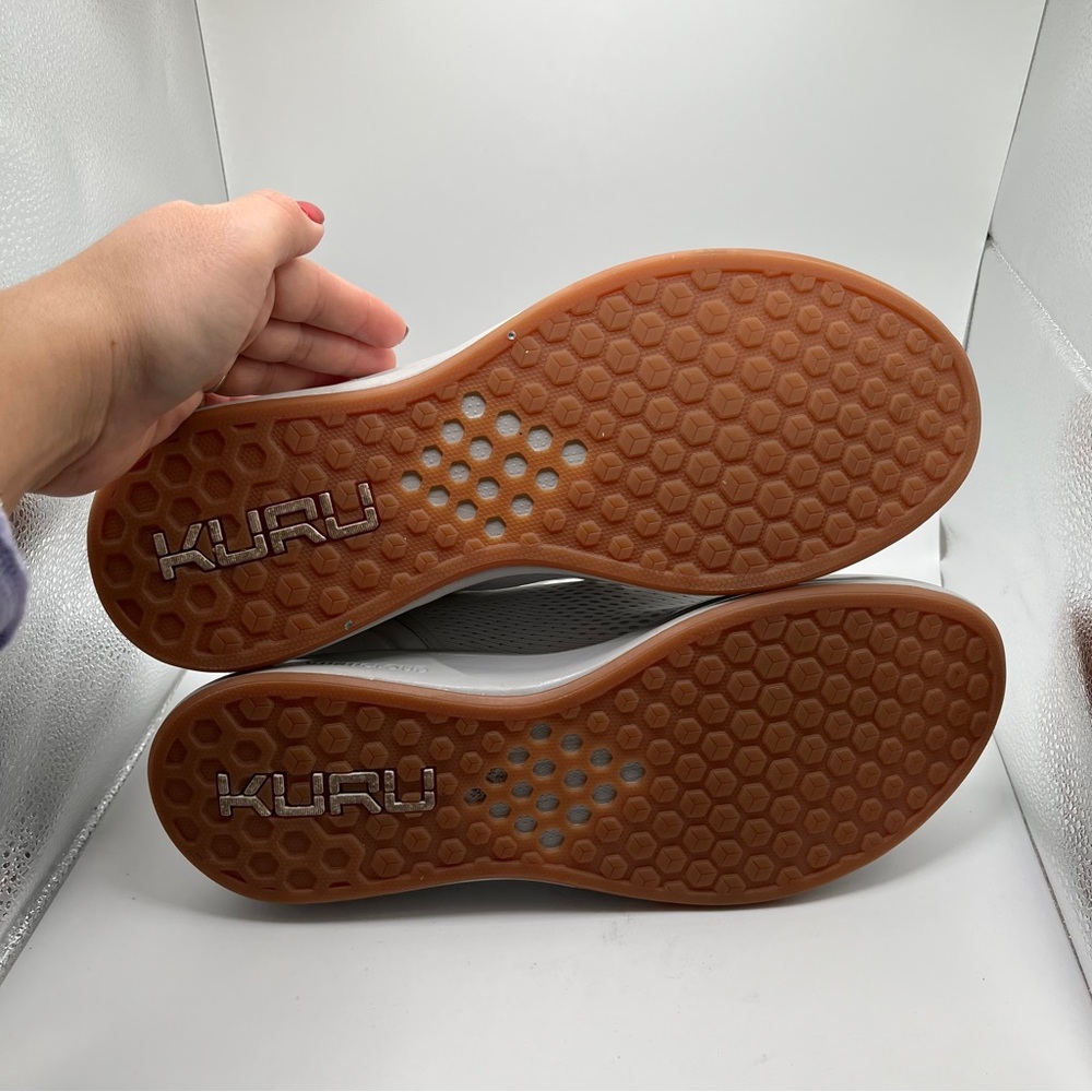 EUC KURU ATOM Fusion BrightWhite-Gum size 13 Mens sneakers athletic - Picture 9 of 9